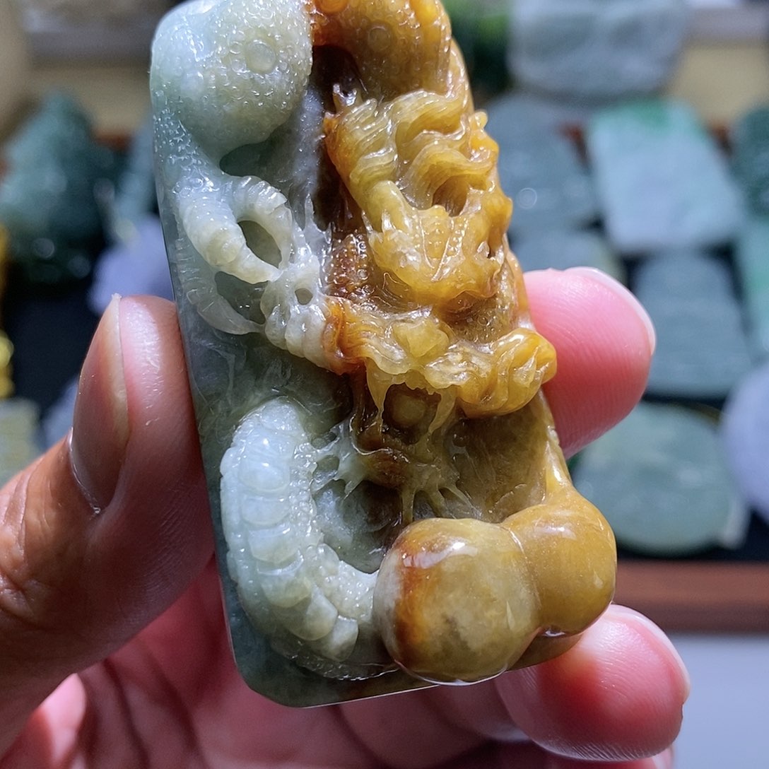 【闪购商品】翡翠未镶嵌颈饰11111111111111