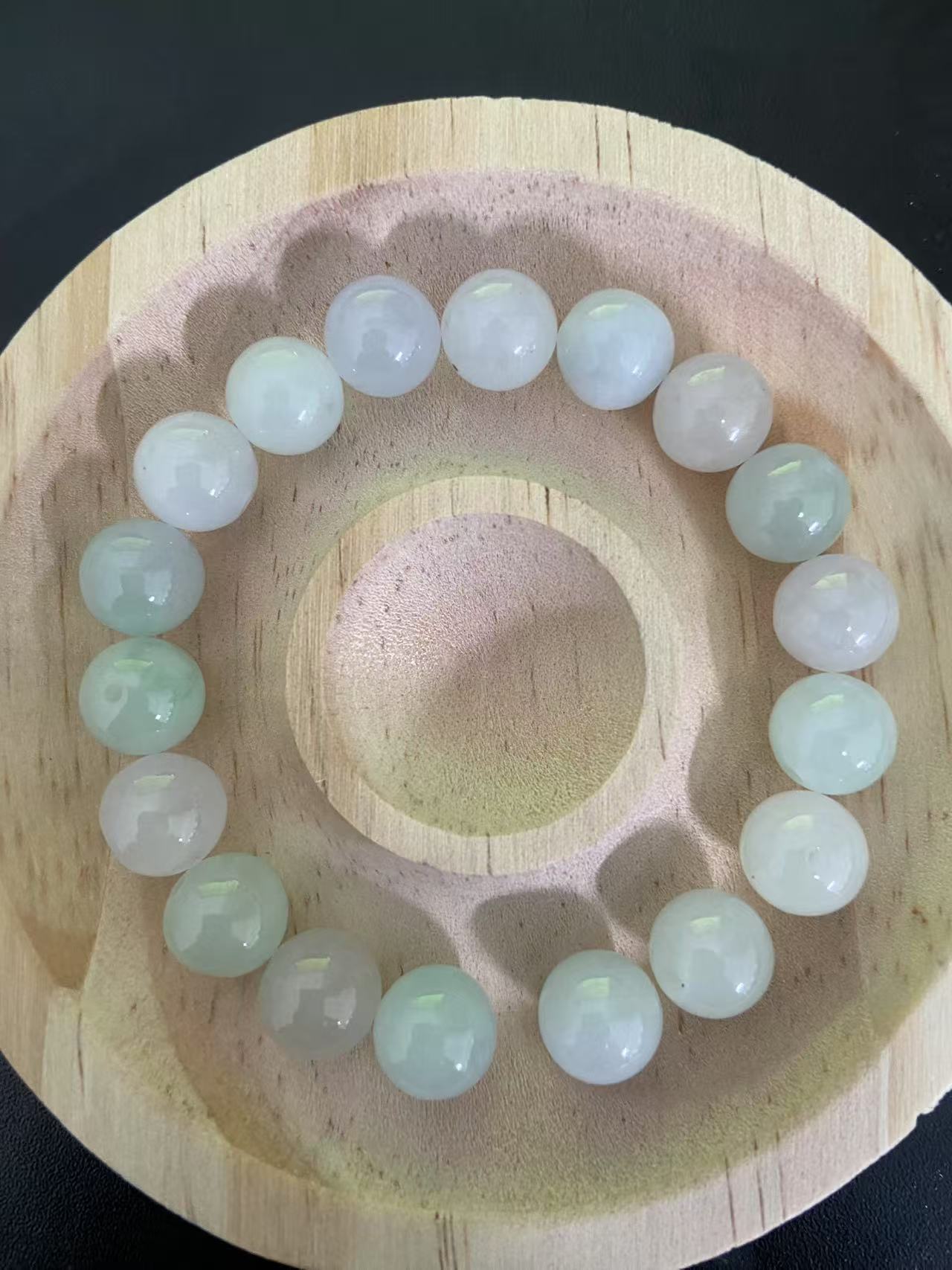 卡10+翡翠白冰绿底珠子单珠一颗A39(多样性发货发其一)