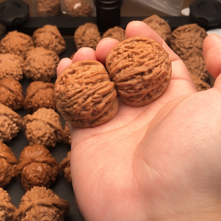 文玩核桃吊坠40全品24年汉高楼