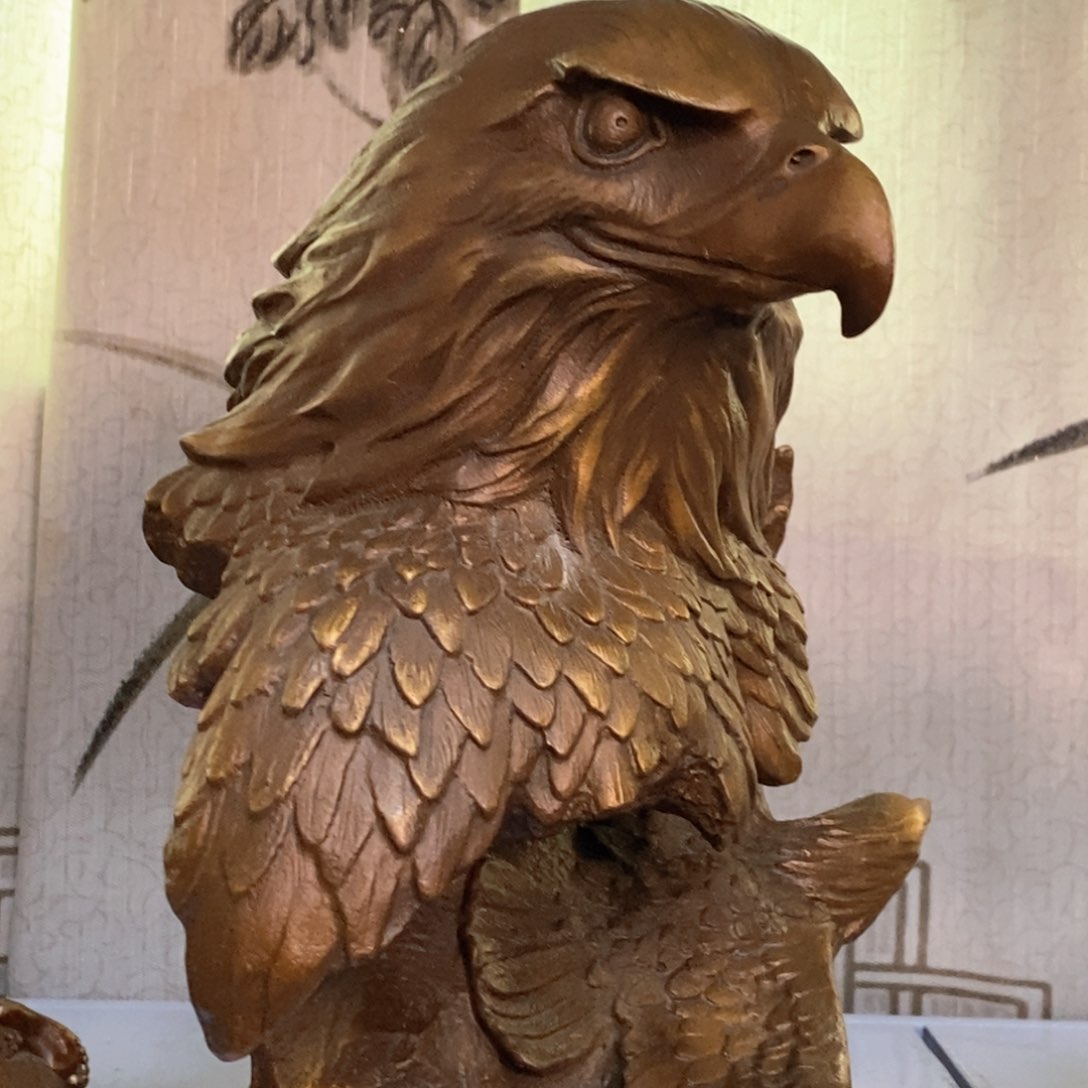 黄铜材质，鹰首摆件