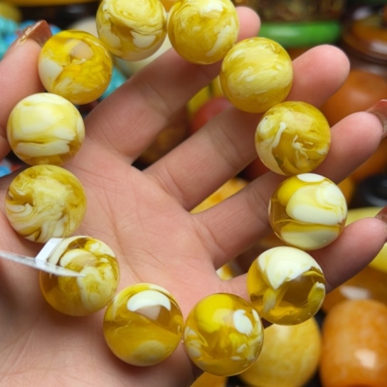 琥珀手串未镶嵌蜜蜡