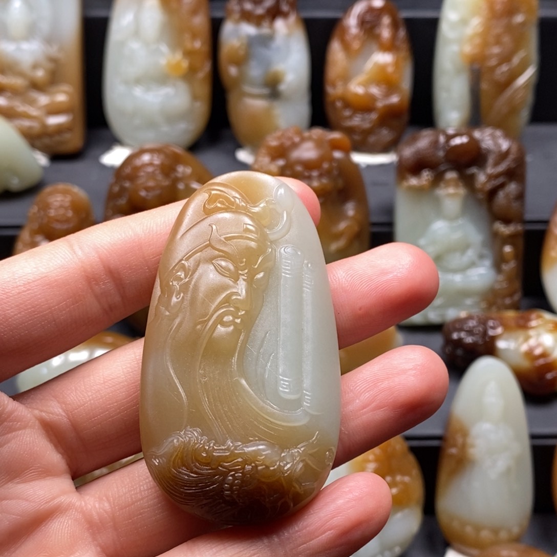 和田玉挂件未镶嵌瞎*瑟