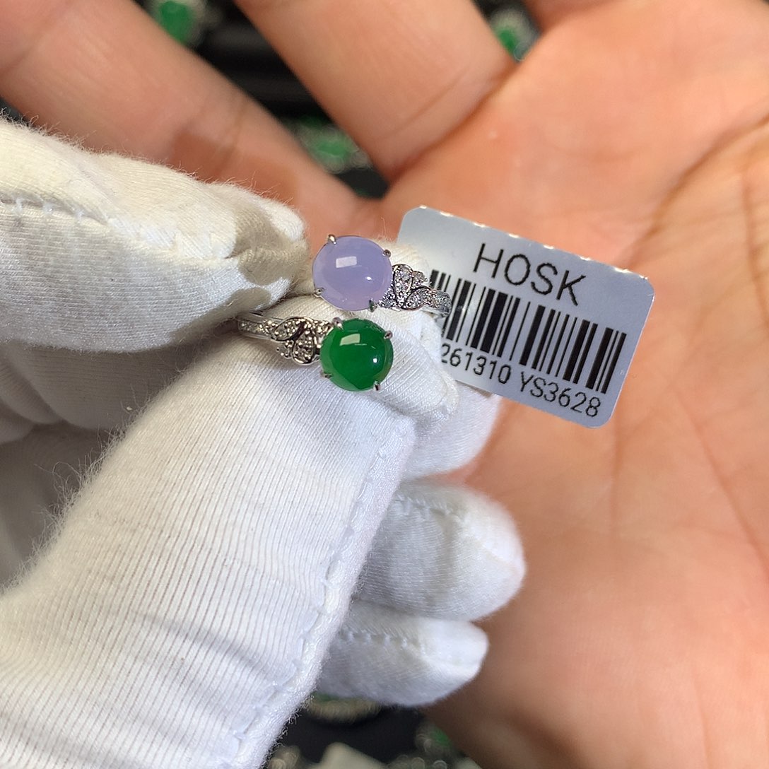 颈饰18K金镶嵌翡翠?****e