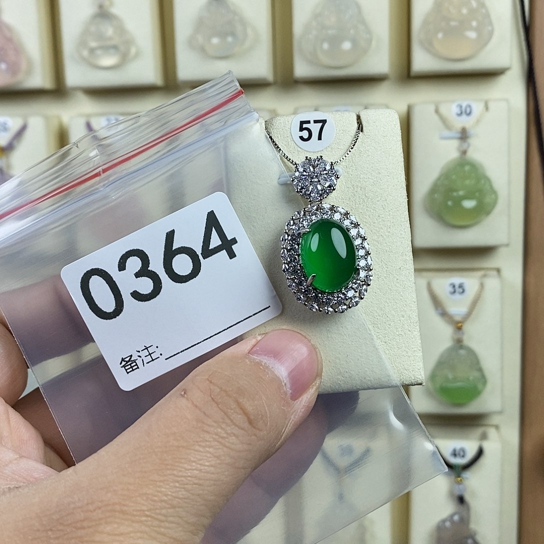 玛瑙/玉髓颈饰合金0**?