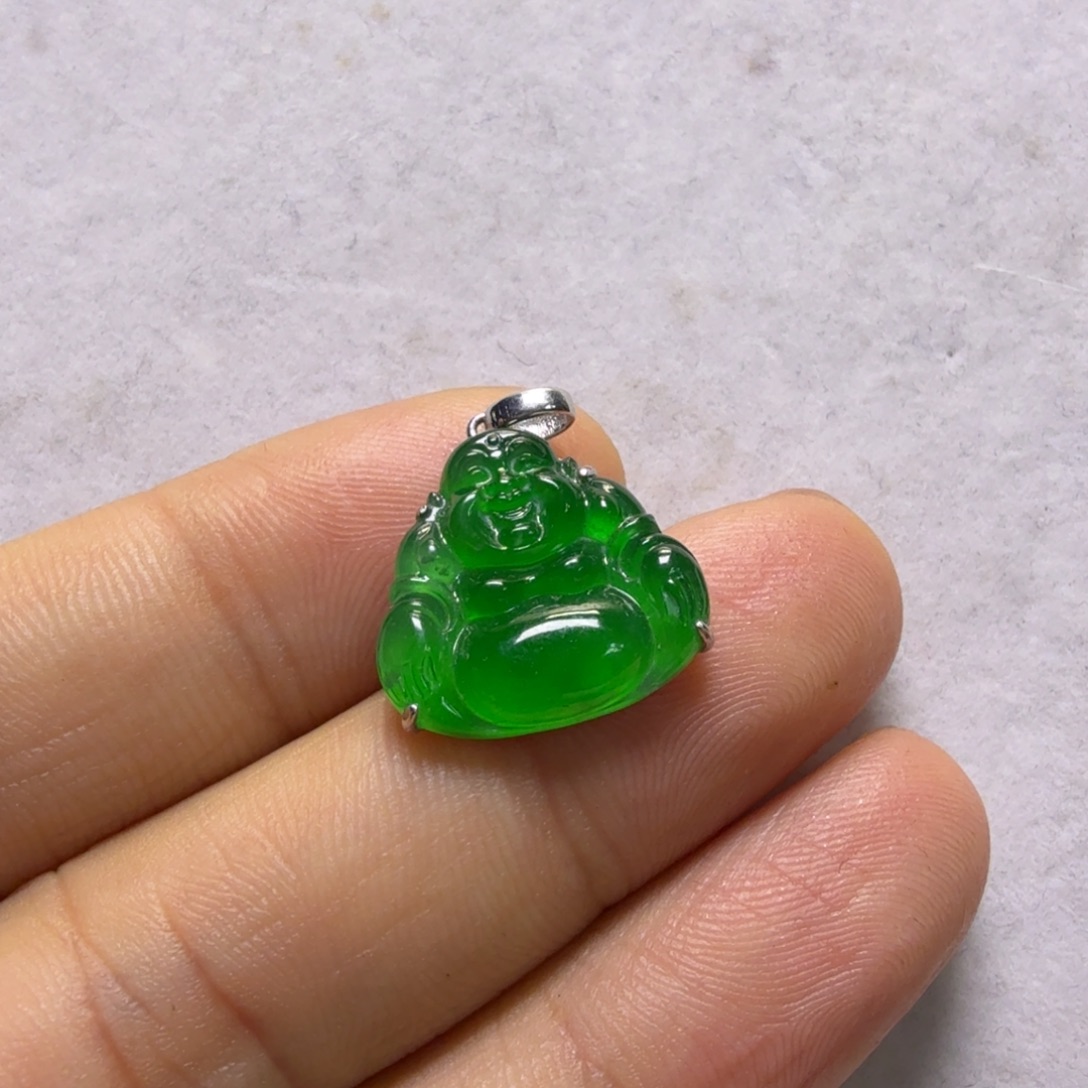 和***尘翡翠18K金镶嵌颈饰吊坠