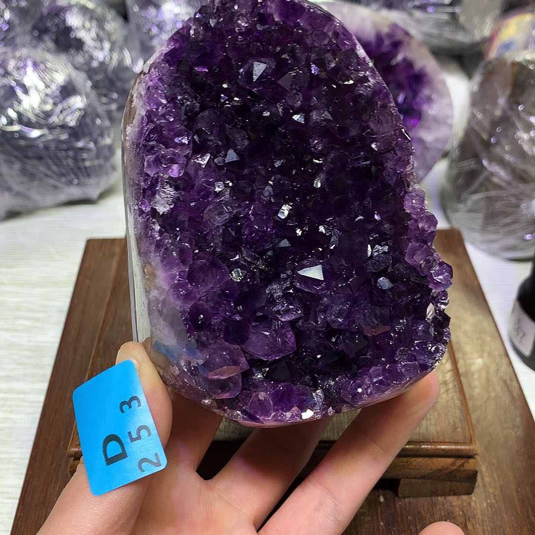 紫晶大型摆件（非配饰）未镶嵌