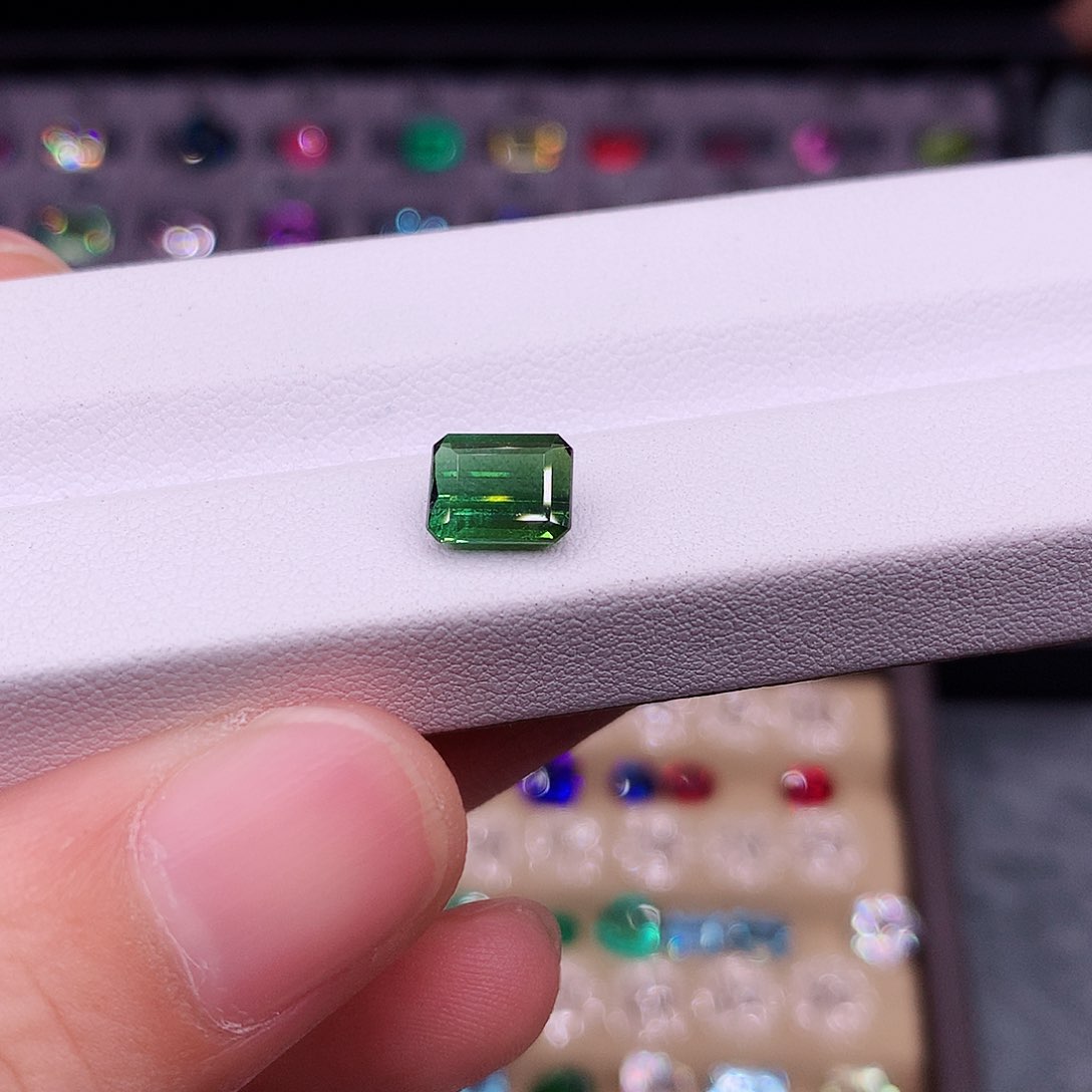 碧玺珠宝半成品未镶嵌