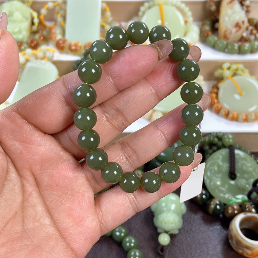 未镶嵌透闪石质玉手串