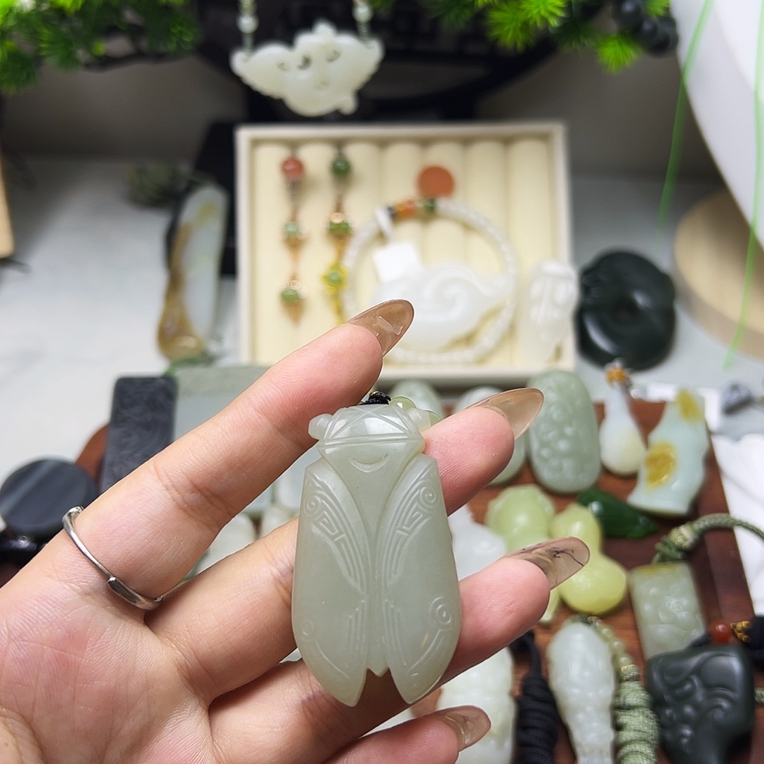 和田玉未镶嵌颈饰仿古夏蝉纯手工