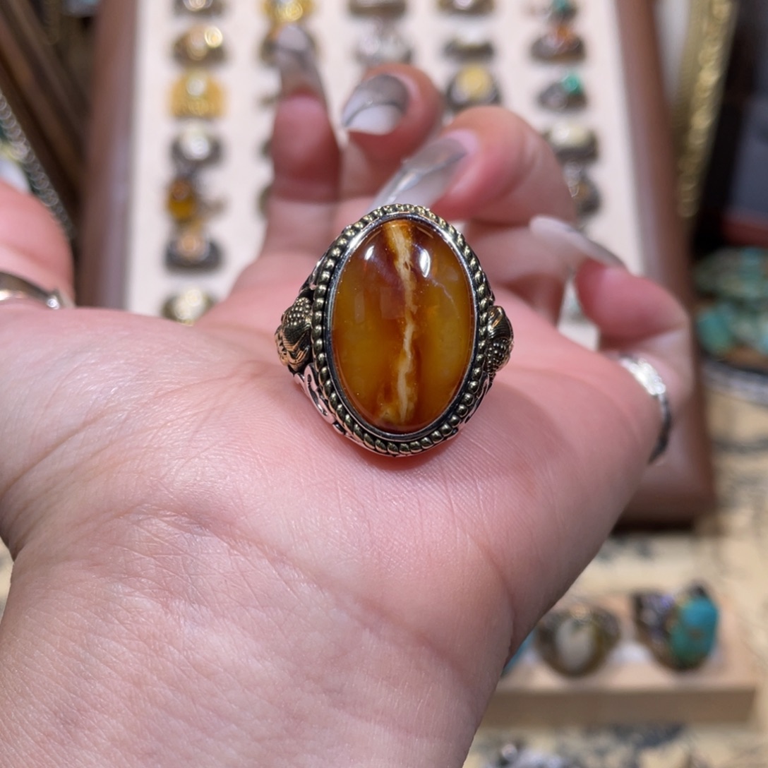 银S925镶嵌琥珀戒指戒指
