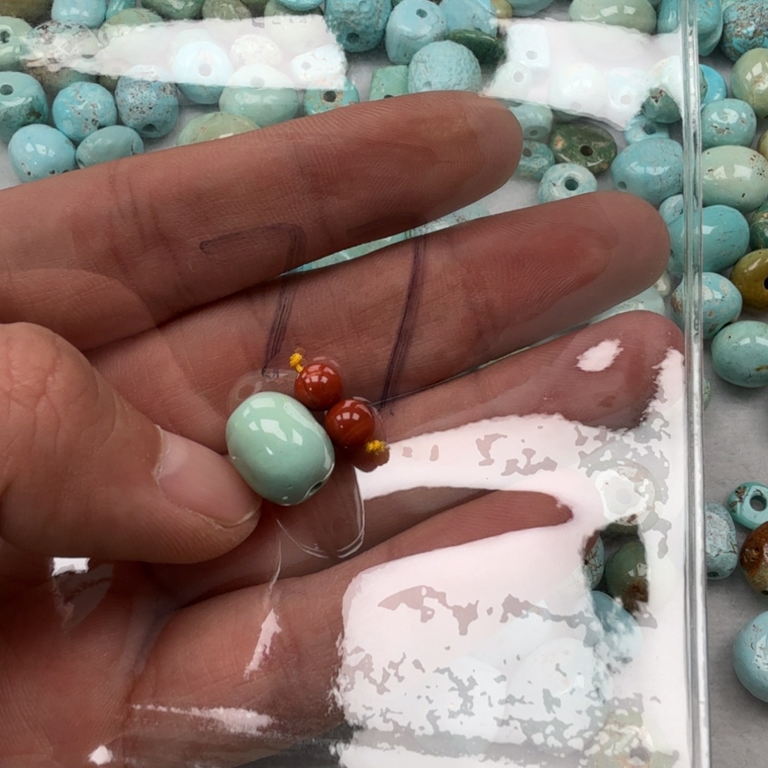 南红玛瑙未镶嵌珠宝奇石