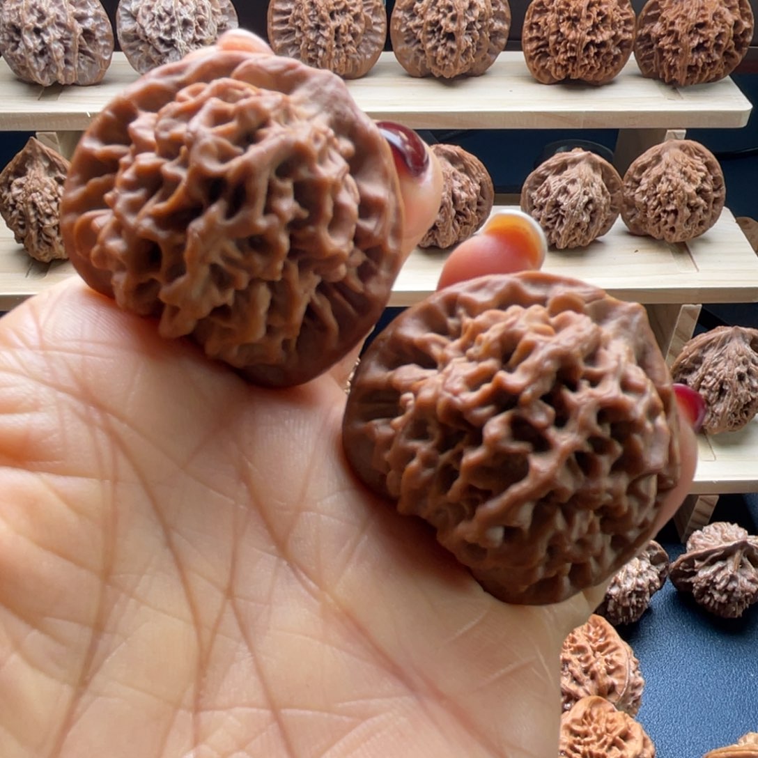 x***p文玩核桃吊坠秦岭核桃