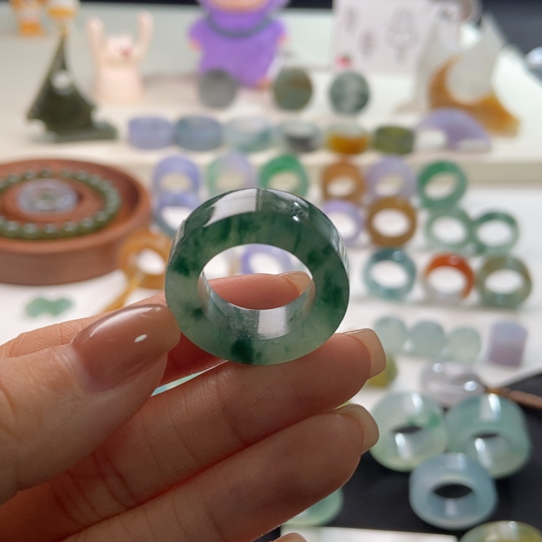 未镶嵌定制翡翠品质漏