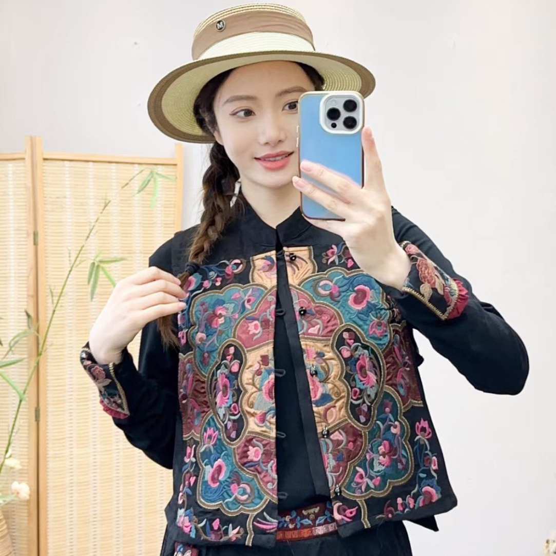 民族风刺绣单排扣女立领背带马夹印花复古网红中式马甲重工刺绣