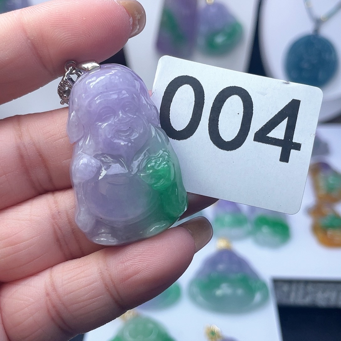 翡翠吊坠(赠链)未镶嵌