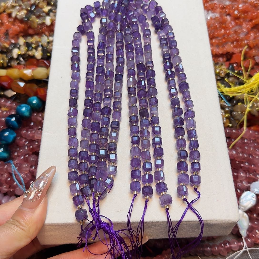 玛瑙/玉髓未镶嵌珠宝半成品6mm紫水晶方糖一条