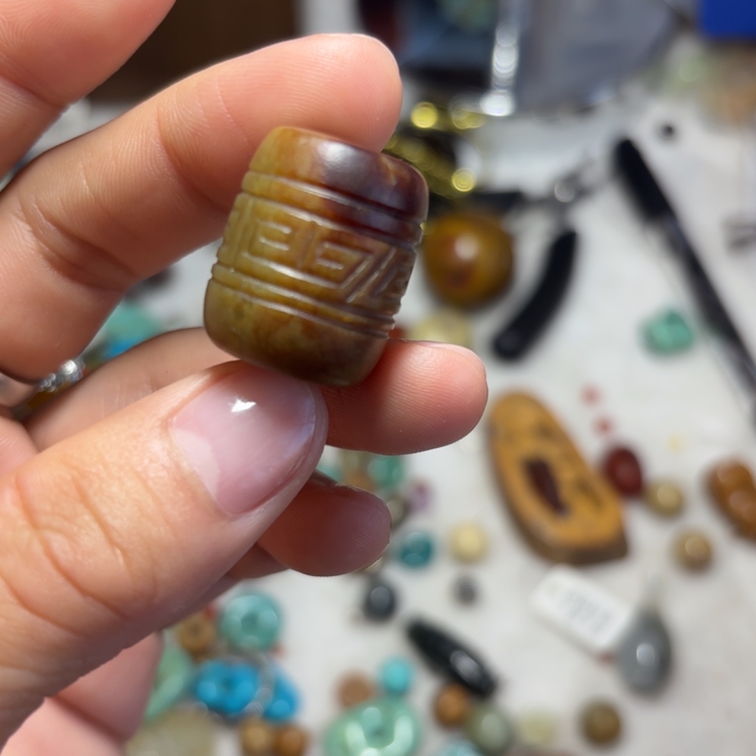 岫岩河磨玉（透闪石质玉）颈饰未镶嵌悠**雪