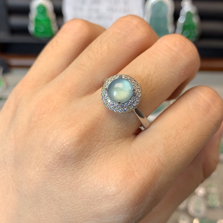 翡翠未镶嵌戒指戒指