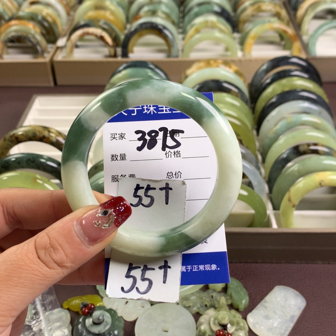 蛇纹石玉颈饰未镶嵌3875