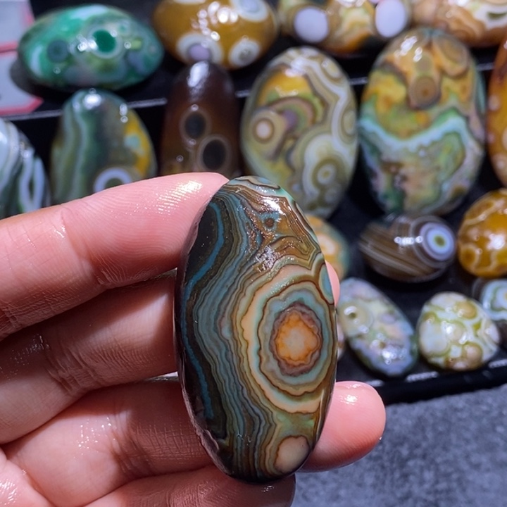 玛瑙/玉髓未镶嵌珠宝奇石127