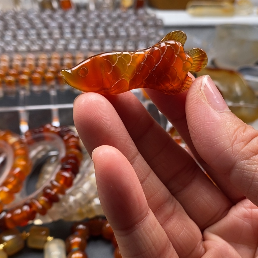 未镶嵌颈饰玛瑙/玉髓