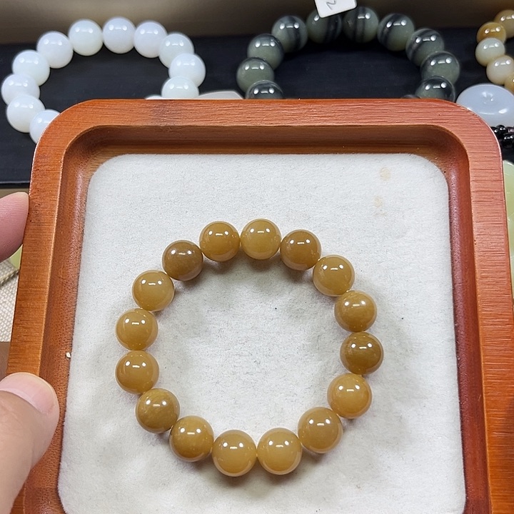 未镶嵌手链和田玉（糖玉）