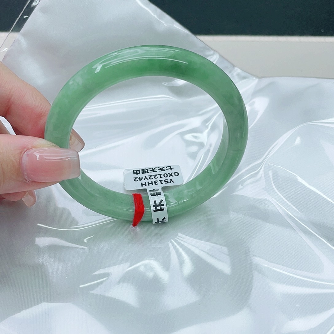 翡翠手镯未镶嵌正56,5