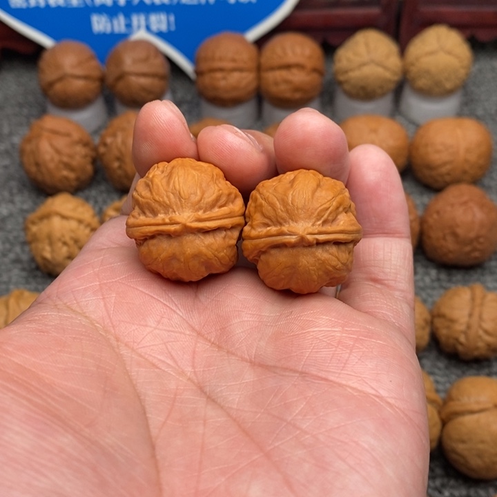 文玩核桃把件…………
