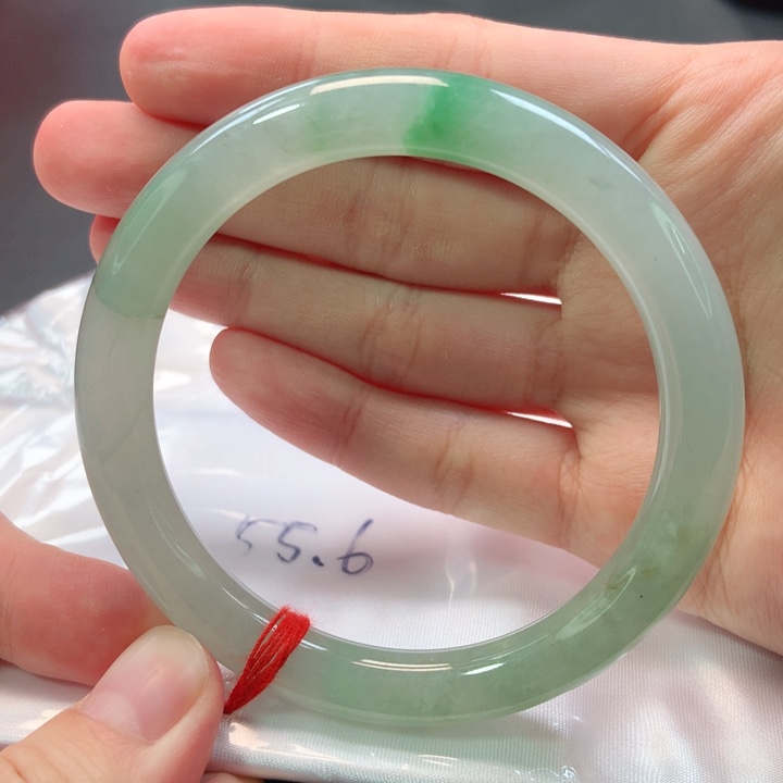 翡翠手镯未镶嵌1266号