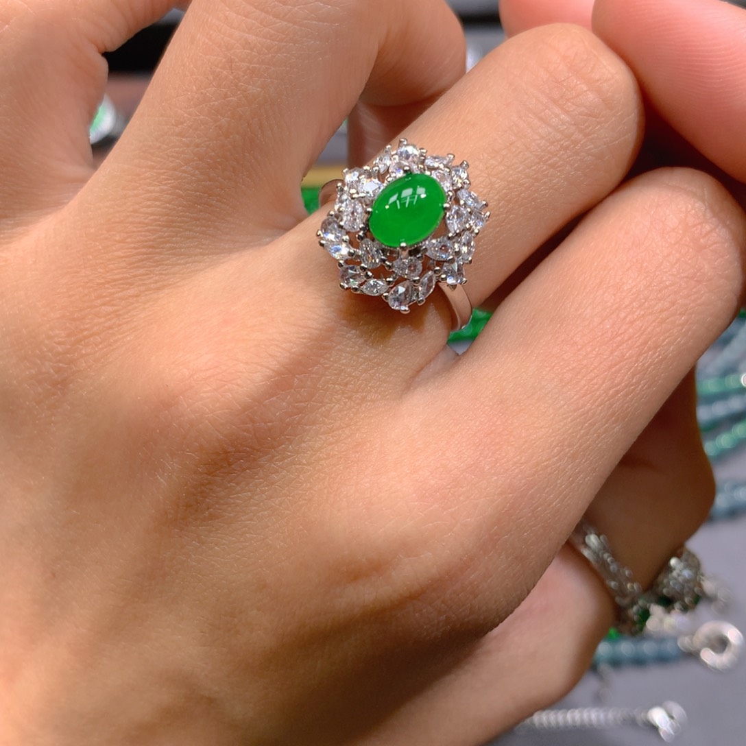 翡翠手链未镶嵌天然翡翠