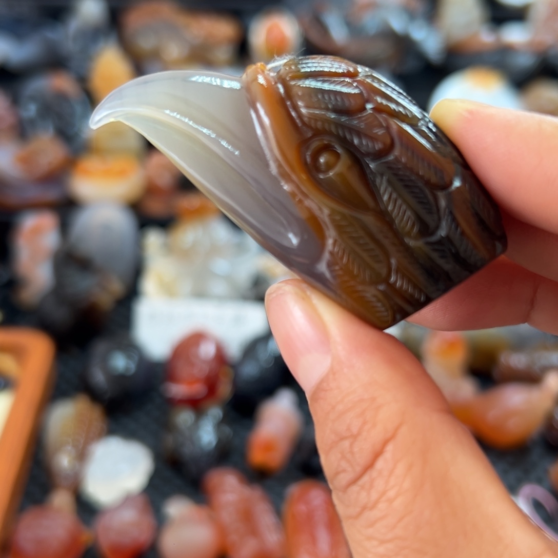 玛瑙/玉髓未镶嵌吊坠(赠链)