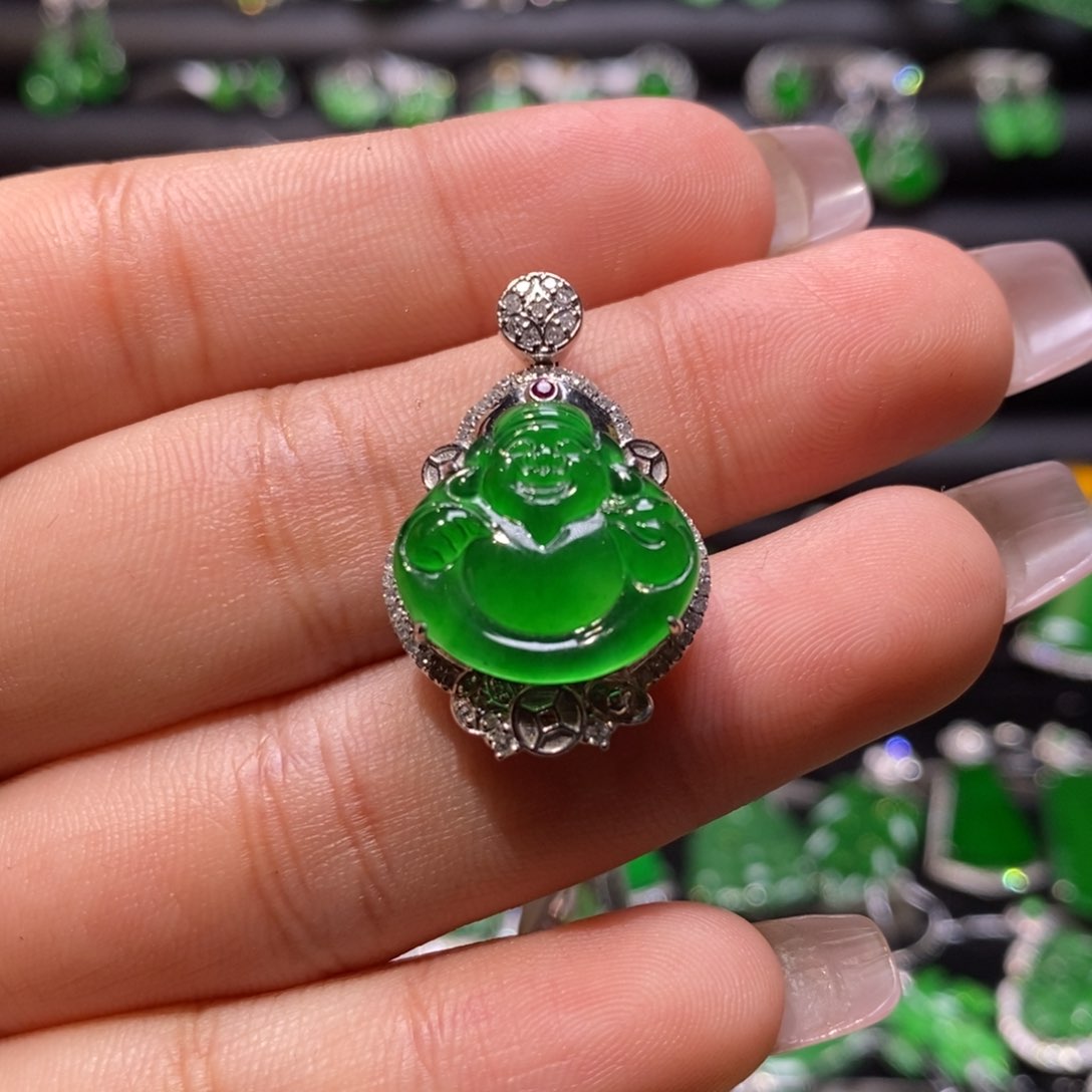 翡翠颈饰18K金镶嵌天然翡翠