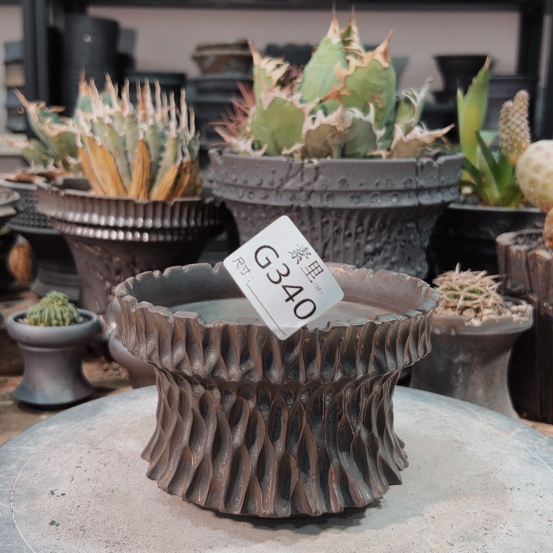 景德镇手工素里内口13.5高9