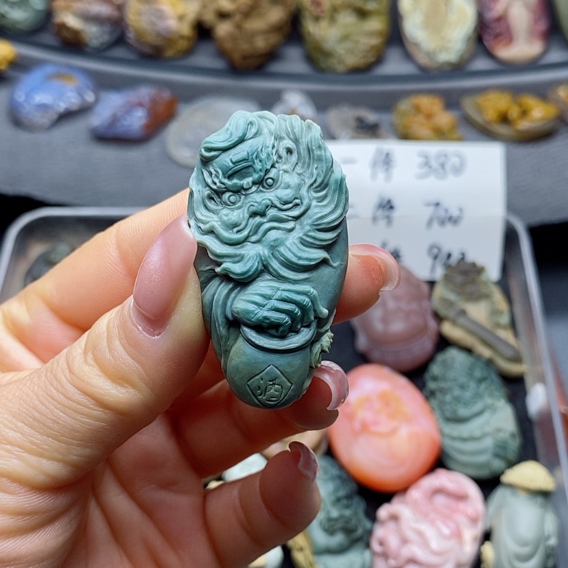 【闪购商品】定制石英质玉吊坠未镶嵌