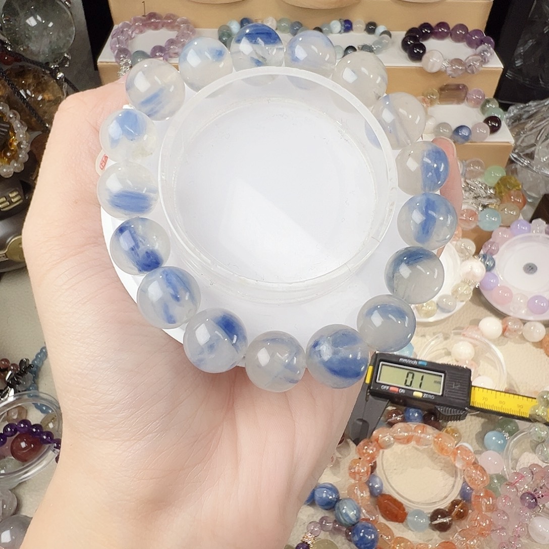 水晶手串未镶嵌玉化蓝晶   