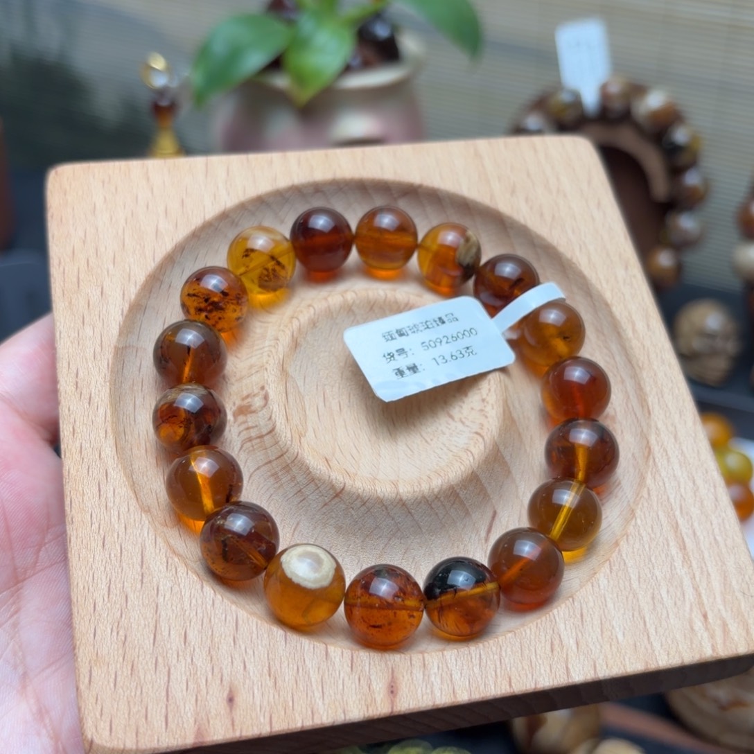 琥珀未镶嵌珠宝奇石11mm花瓣意境