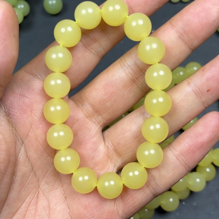 和田玉未镶嵌车挂