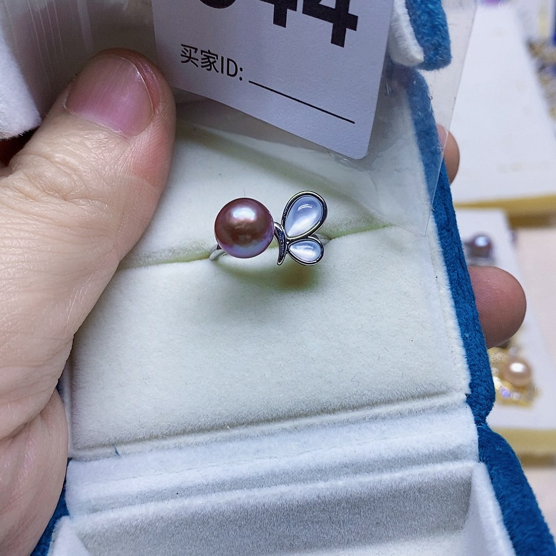 颈饰未镶嵌淡水珍珠