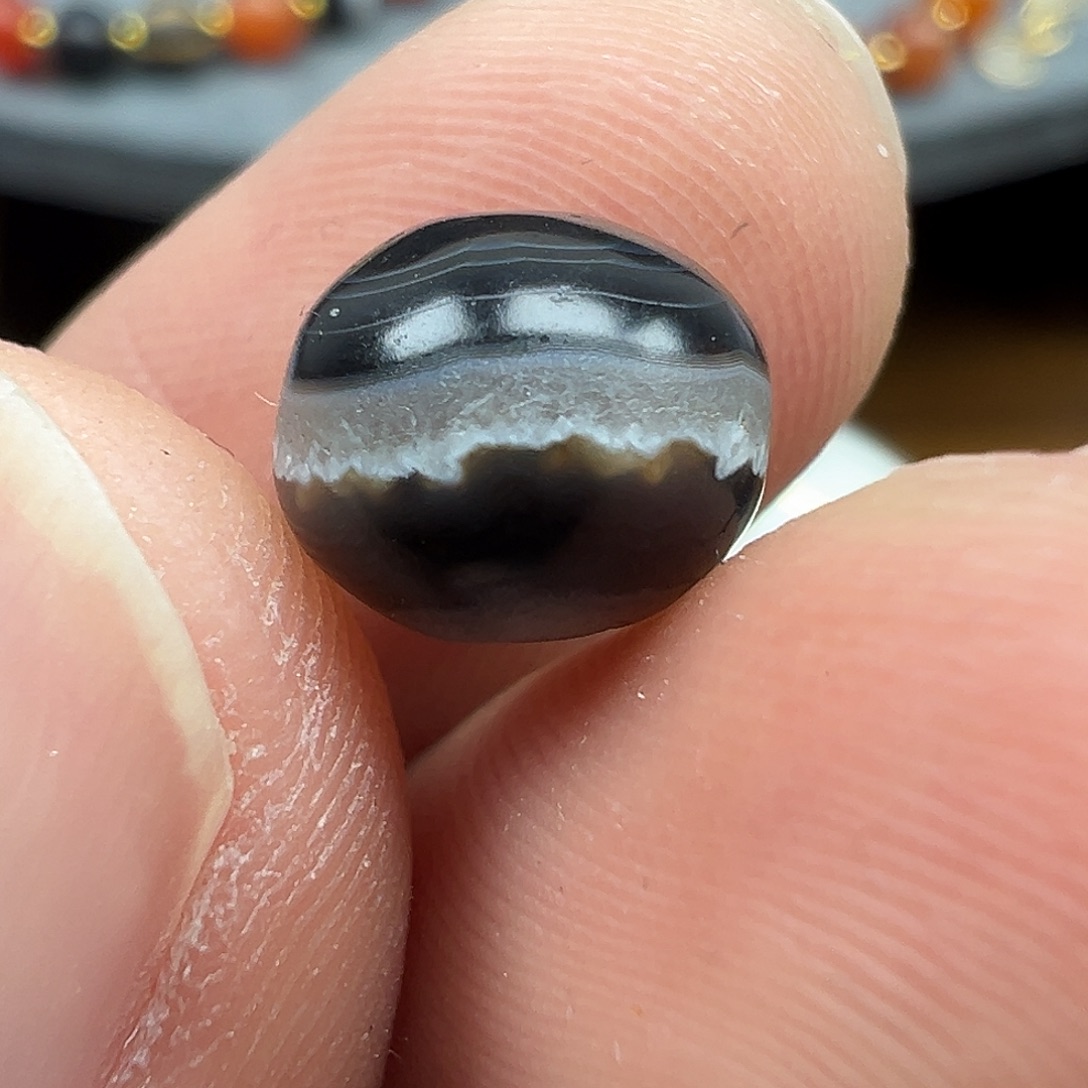 玛瑙/玉髓未镶嵌珠宝半成品x40  9×8宽一线