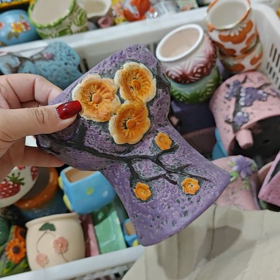 当场拍满15元发货不凑不发，花盆盆口不方不圆有针孔黑点是正常的，