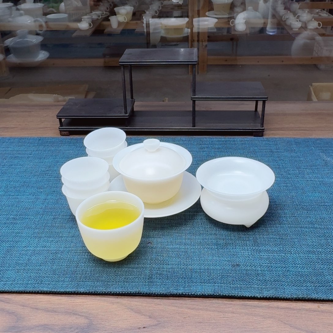 元宝素烧薄胎璞玉