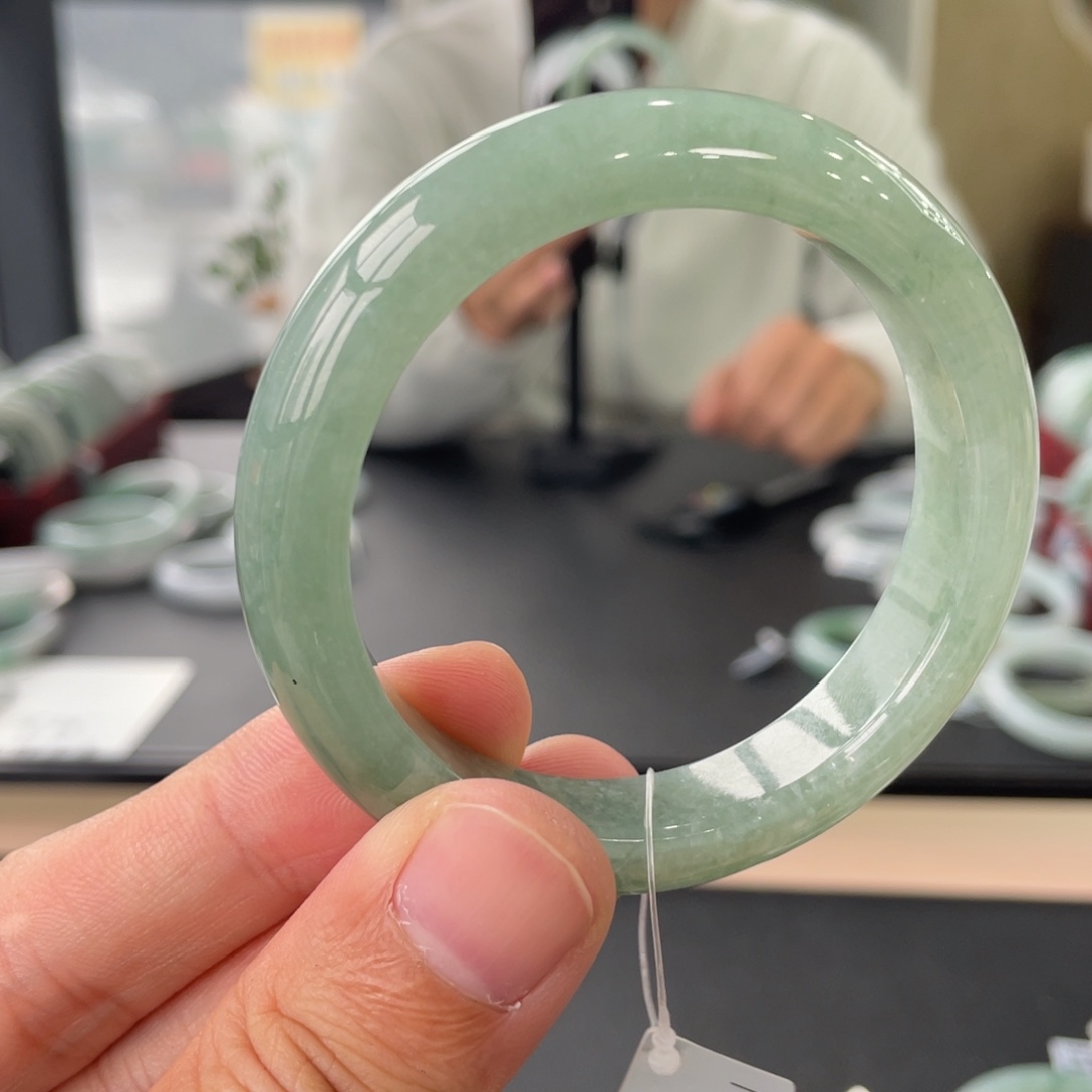 翡翠未镶嵌手镯9号链接52.7