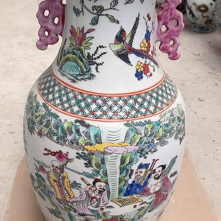 瓷片我也好可爱☺️？在干嘛我的