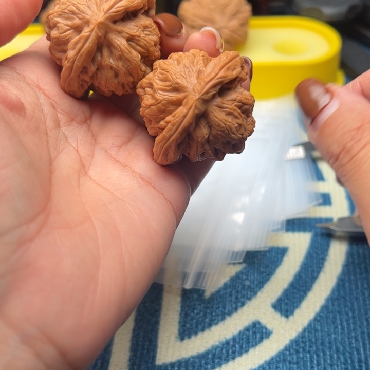 桃核吊坠文玩金公子43