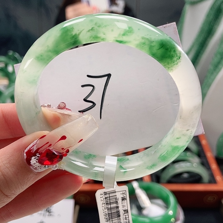 石英质玉手镯未镶嵌天然A货非洲翠手镯