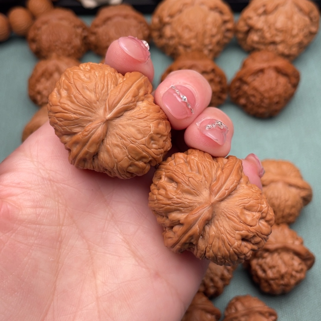 把件文玩核桃全品翘肩元宝40