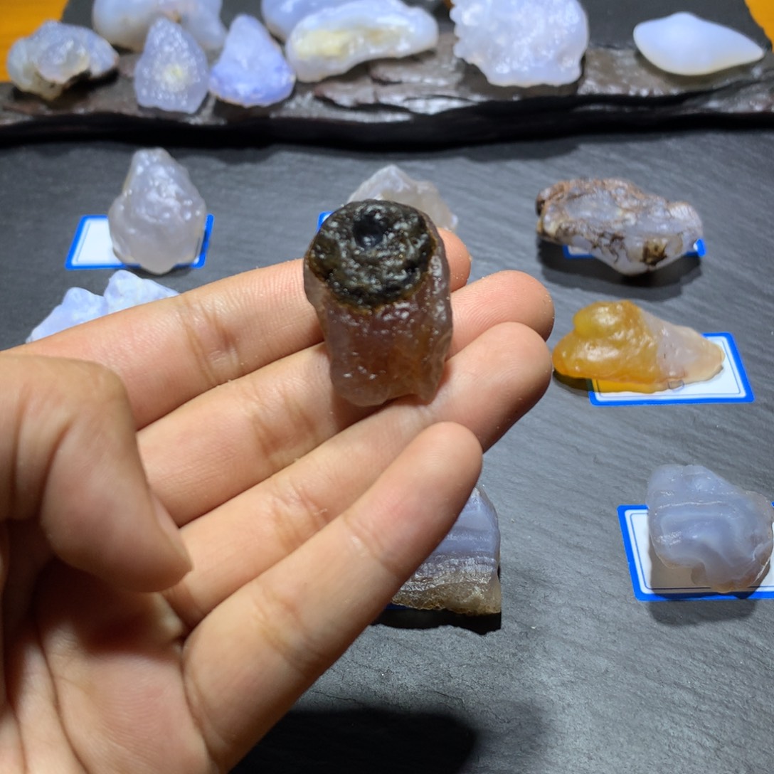 未镶嵌玛瑙/玉髓珠宝奇石