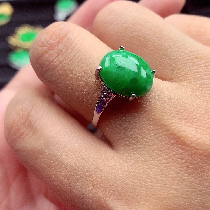 翡翠颈饰银S925镶嵌翡翠