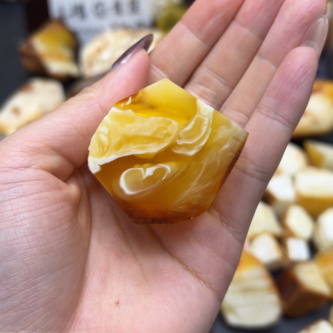 定制琥珀未镶嵌蜜蜡
