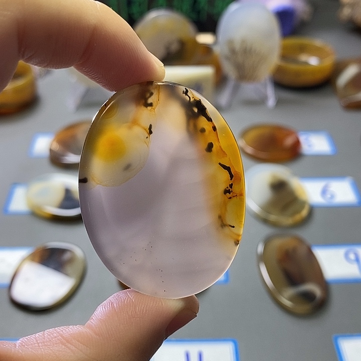 玛瑙/玉髓未镶嵌珠宝半成品175